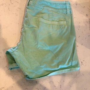 AE Mint Midi shorts